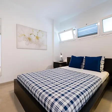 Apartment Colins Sea Views