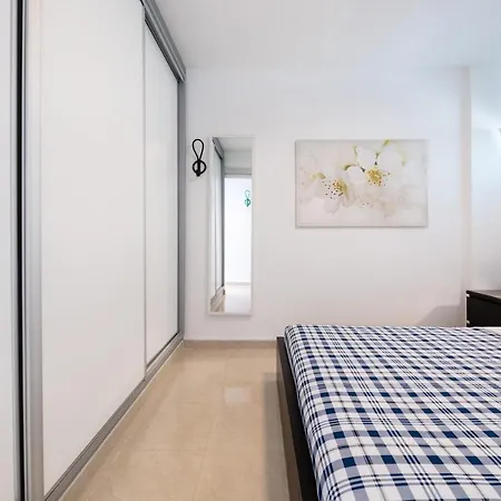 Colins Sea Views Apartment *